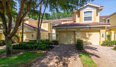 2200 Arielle Dr in Naples, FL - Building Photo - Building Photo