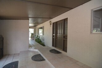 6700 N Columbus Blvd in Tucson, AZ - Building Photo - Building Photo