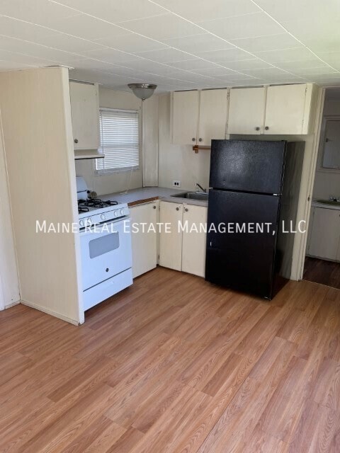 property at 3 Schoppe Dr