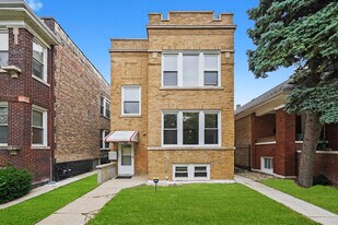 6423 S Maplewood Ave in Chicago, IL - Building Photo