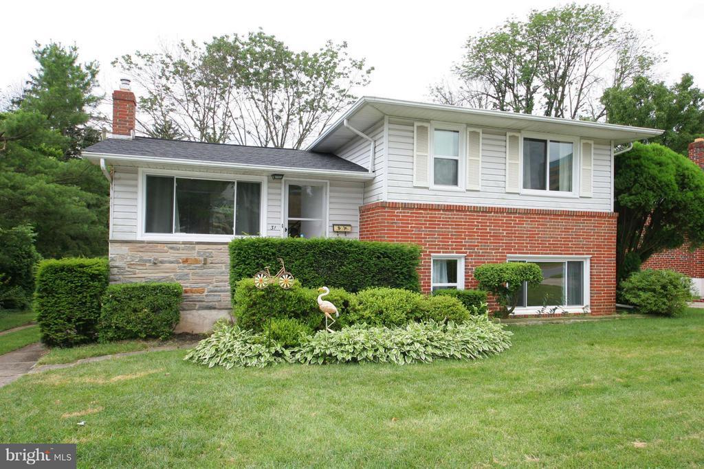31 Belmore Rd in Lutherville, MD - Foto de edificio