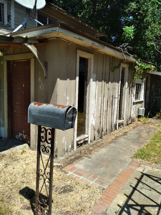 617 Lafayette St in Lafayette, LA - Building Photo
