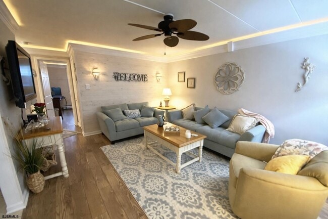 21 S Monroe Ave in Margate City, NJ - Foto de edificio - Building Photo