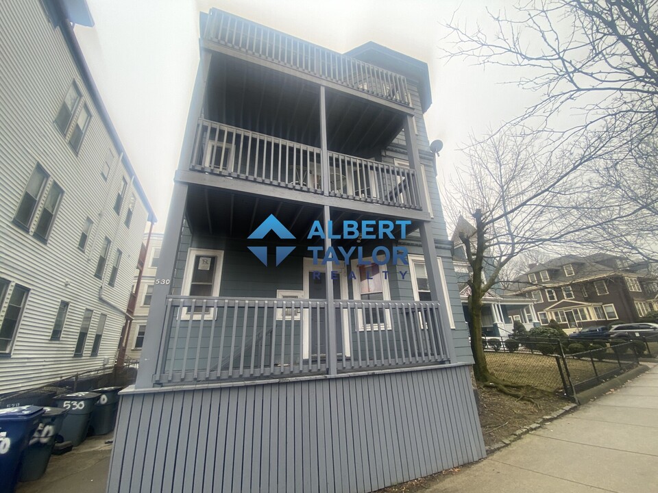 530 Cambridge St, Unit 2 in Boston, MA - Building Photo