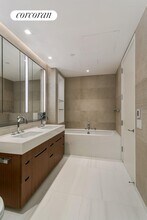1 W End Ave in New York, NY - Building Photo - Building Photo