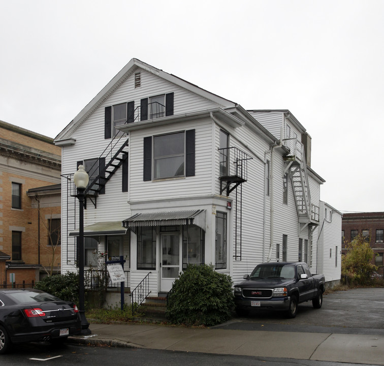 152 William St in New Bedford, MA - Building Photo