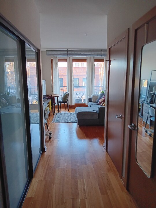 15 E Franklin Ave in Minneapolis, MN - Building Photo
