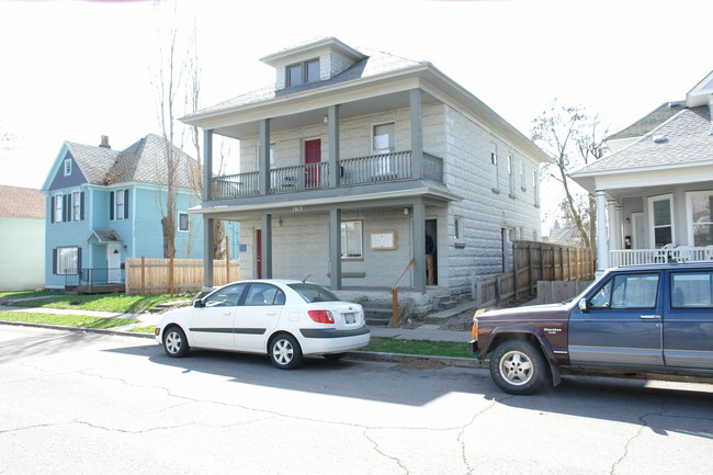 1915 W Mallon Ave in Spokane, WA - Foto de edificio - Building Photo