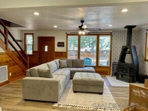 41489 Comstock Ln in Big Bear Lake, CA - Building Photo - Building Photo