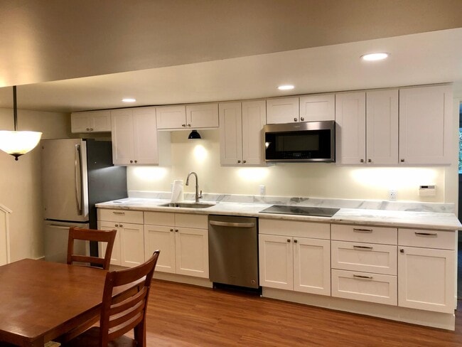 2017 34th Ave S, Unit Basement