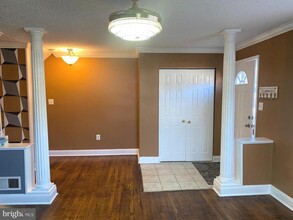 14745 Barksdale St in Woodbridge, VA - Building Photo - Building Photo