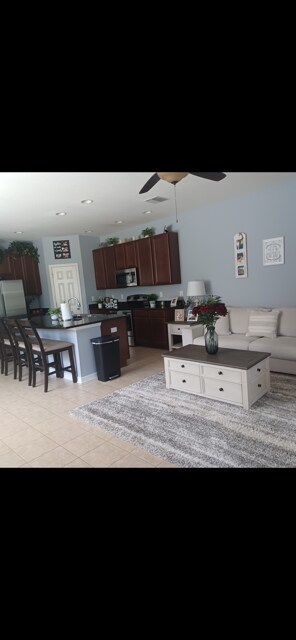 6832 Holly Heath Dr in Riverview, FL - Building Photo