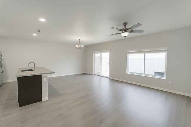 529 S Quillan Pl in Kennewick, WA - Building Photo - Building Photo