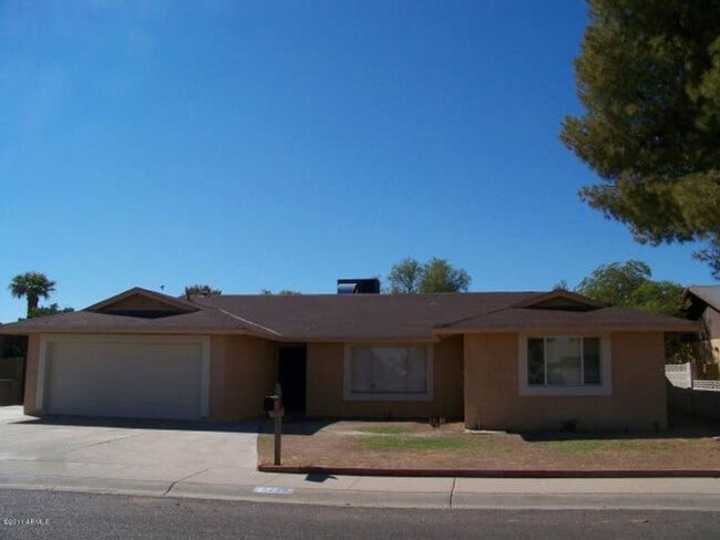 property at 5220 N 68th Ave