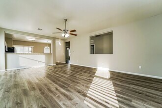 11390 W Massey Dr in Marana, AZ - Foto de edificio - Building Photo