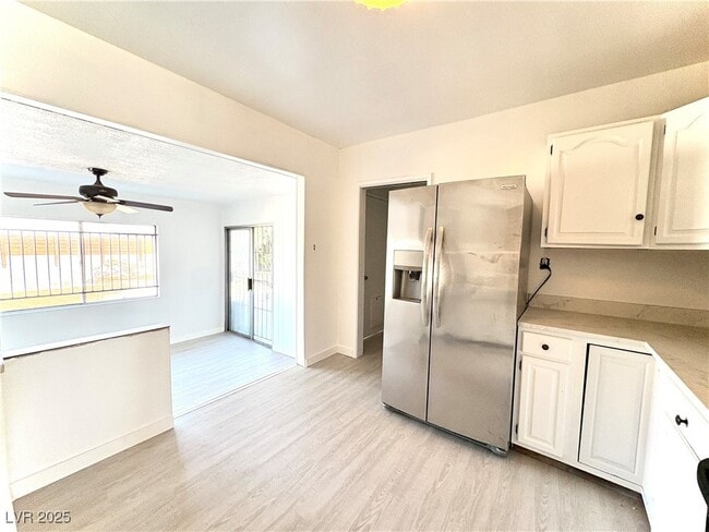 1425 Bracken Ave in Las Vegas, NV - Building Photo - Building Photo