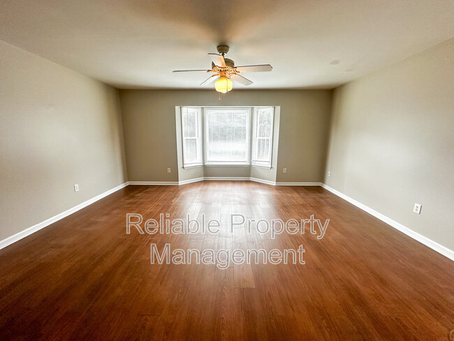 406 N Walton Ave in Benson, NC - Building Photo - Building Photo