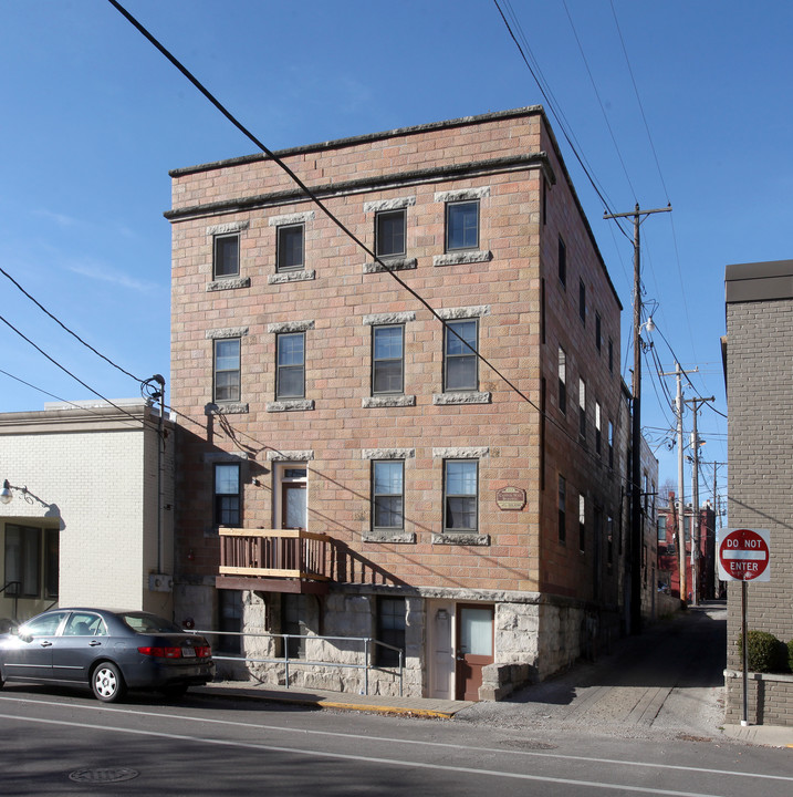 Cantol Wax Building in Bloomington, IN - Foto de edificio