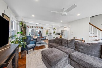 25 E Shore Dr in Massapequa, NY - Building Photo - Building Photo