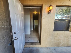 10967 NW 30th Pl in Sunrise, FL - Building Photo - Building Photo