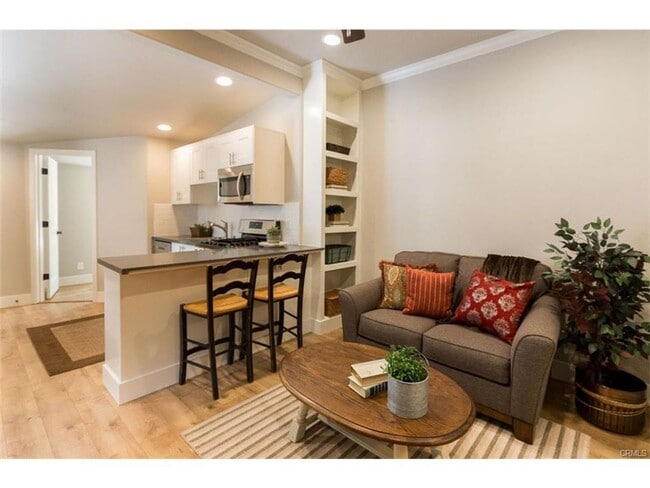 198 E 1st Ave in Chico, CA - Building Photo - Building Photo