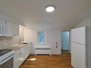 95 Delafield St in Poughkeepsie, NY - Building Photo - Building Photo