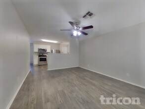 13962 N 132nd Ln in Surprise, AZ - Building Photo - Building Photo