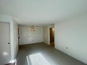 9 Village Rock Ln in Natick, MA - Building Photo - Building Photo