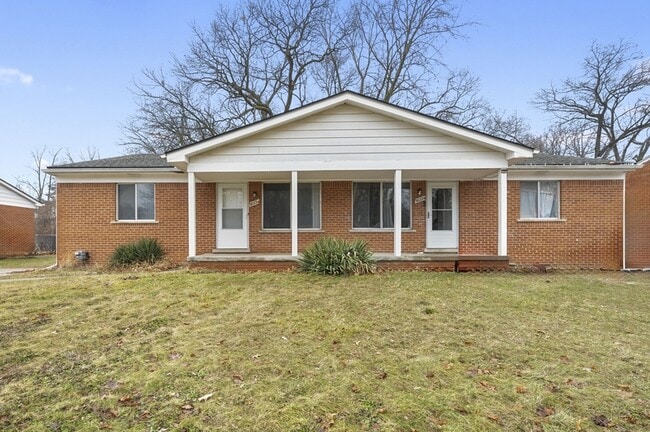 property at 38224 Hixford Pl