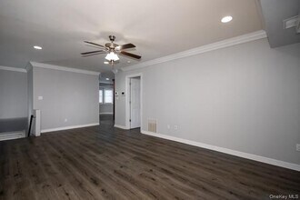 524 Tudor Ln in Middle Island, NY - Building Photo - Building Photo