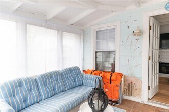 291 Cottage Walk in Islip, NY - Building Photo - Building Photo