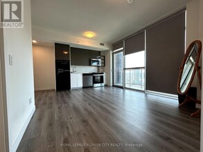60-2160 Frederick St in Kitchener, ON - Building Photo - Building Photo