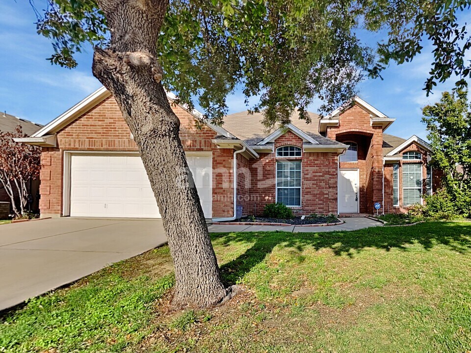 5716 Ozark Dr in Fort Worth, TX - Building Photo