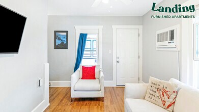 810 Grove St N-Unit -808 1/2.1248349 in St. Petersburg, FL - Foto de edificio - Building Photo