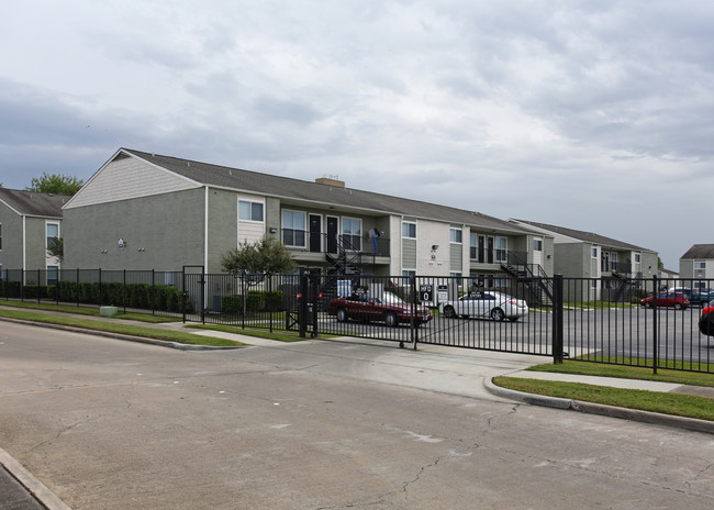 Reserve at Bankside in Houston, TX - Building Photo - Building Photo