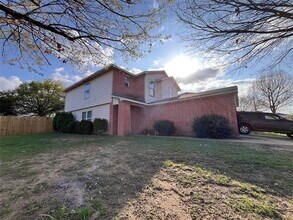 7002 Wax Berry Dr in Dallas, TX - Building Photo - Building Photo