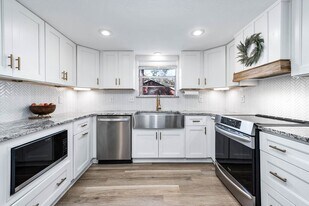 26715 Maplewood Dr in Spring, TX - Building Photo