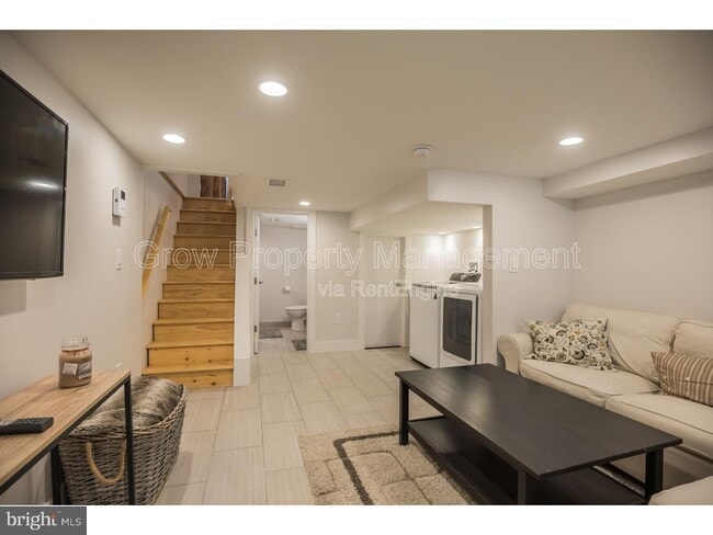 533 Manton St in Philadelphia, PA - Building Photo - Building Photo