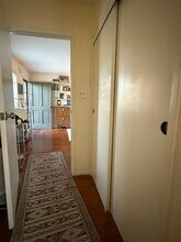 2223 1/2 Oak Glen Place in Los Angeles, CA - Building Photo - Building Photo