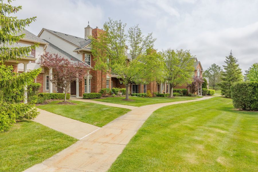 3505 Tremonte Cir in Rochester, MI - Building Photo