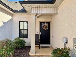 414 Raleigh Elm Dr in Huntsville, AL - Building Photo - Building Photo