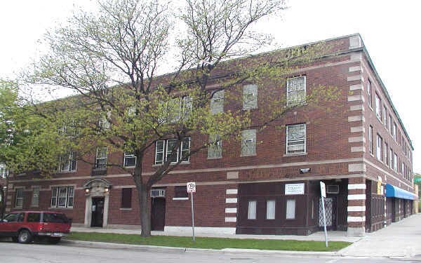 Crandon Avenue Apartments in Chicago, IL - Foto de edificio - Building Photo