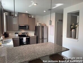 568 Valley in New Braunfels, TX - Building Photo - Building Photo