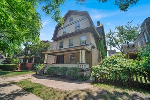 826 Hamlin St in Evanston, IL - Building Photo