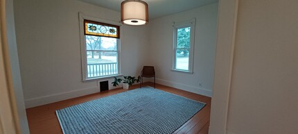 42 Maple St N in Lester Prairie, MN - Building Photo - Building Photo