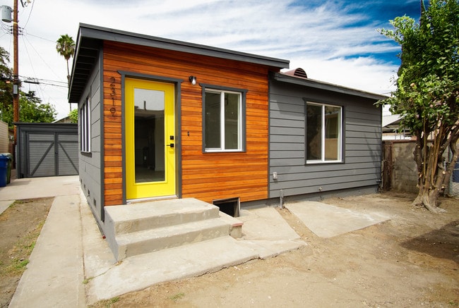 property at 2319 Shoredale Ave