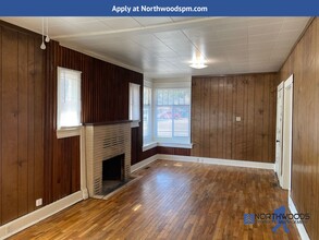204 Crater Lake Ave in Medford, OR - Building Photo - Building Photo