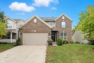 12438 Hawks Landing Dr in Fishers, IN - Building Photo