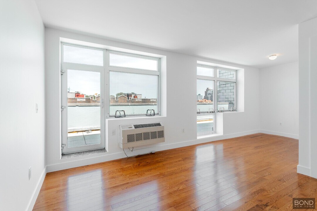 12-22 30th Avenue in Queens, NY - Building Photo