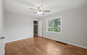 417 Dove Dr in St. Charles, MO - Building Photo - Building Photo
